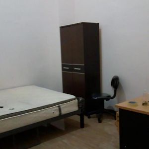Standard Zimmer mit Kingsize-Bett